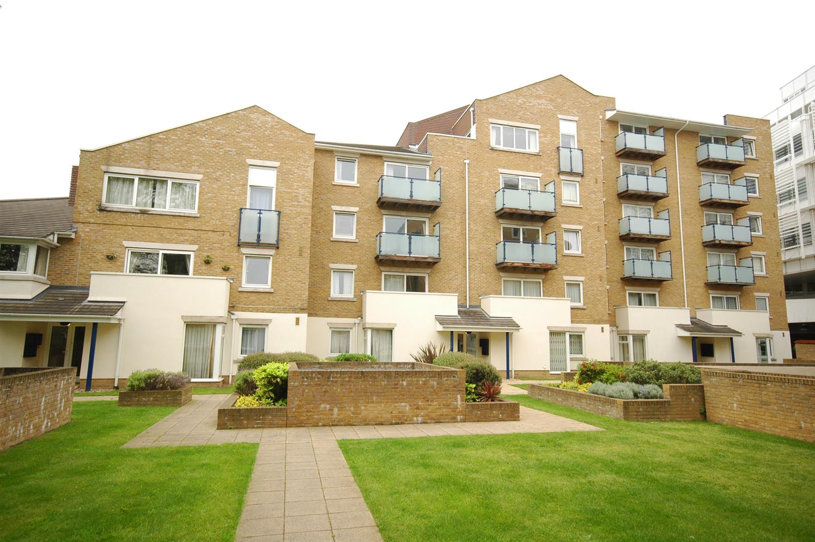 Andrew Scott Robertson